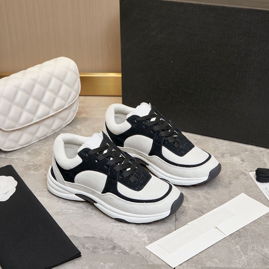 Women Shoes Kinds - 남녀 모두에게 어울리는 검은색 갑피와 흰색