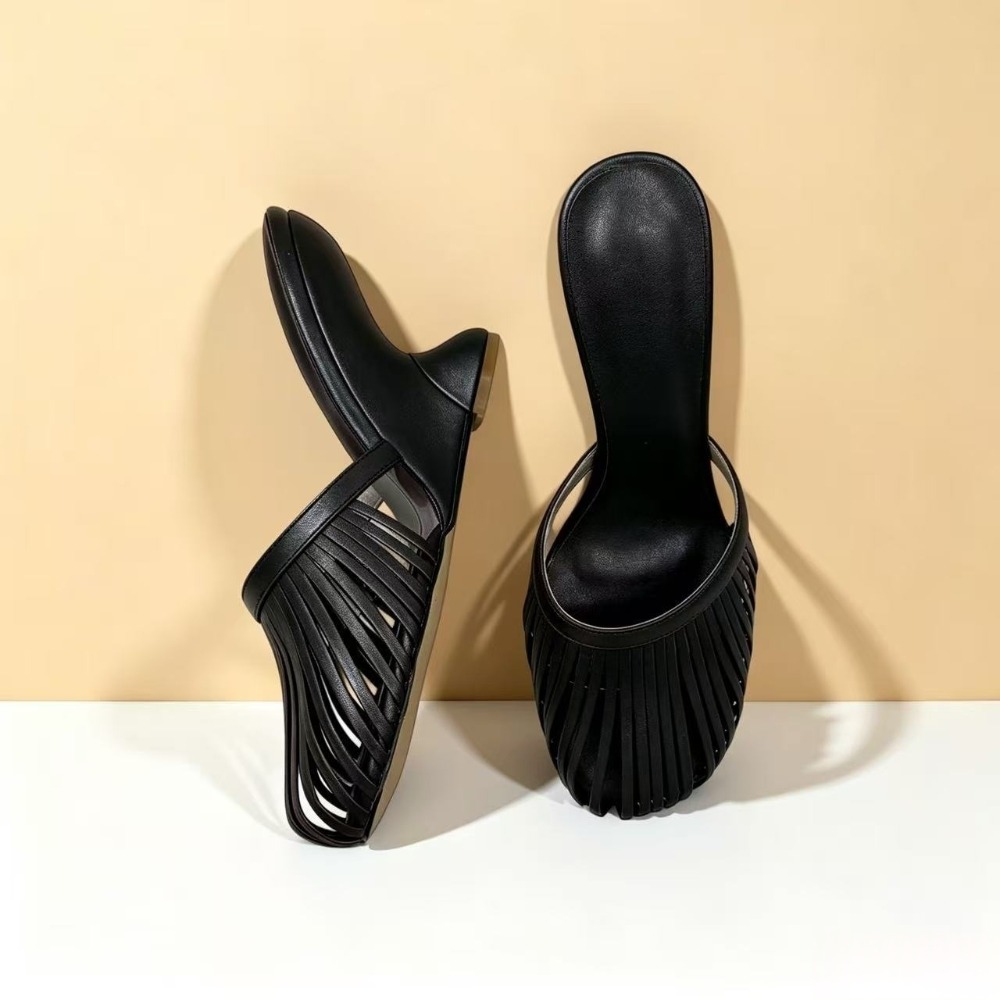 Wide Fit Heels - 2026년 여름 여성용 메탈릭 스트랩 컷아웃