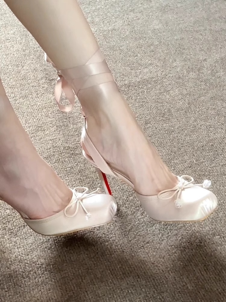 우아한 레드 바닥 실크 리본 발레 플랫, 돼지코 하이힐 - Women'S Shoes Red Bottoms 리뷰 및 가격