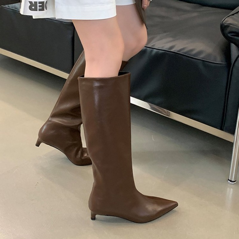 여성용 키튼 힐 패션 부츠 2026 신상 블랙 와이드  - Wide Fit Heels 리뷰 및 가격